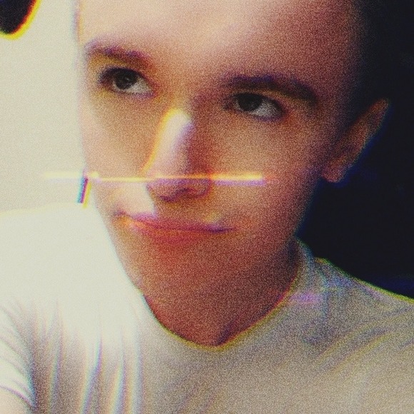 Meet your Posher, Daniel - Picture 1 of 1